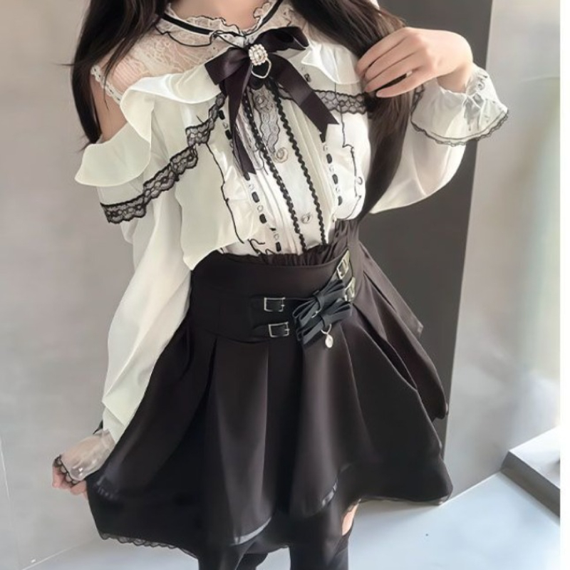 ชุดสไตล์โลลิต้า ยุค Y2K แบบกอธ - Blouse Off Shoulder บทวิจารณ์และราคา