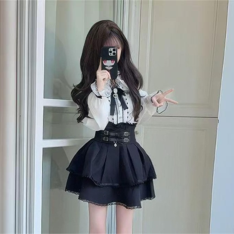ชุดสไตล์โลลิต้า ยุค Y2K แบบกอธ - Blouse Off Shoulder บทวิจารณ์และราคา